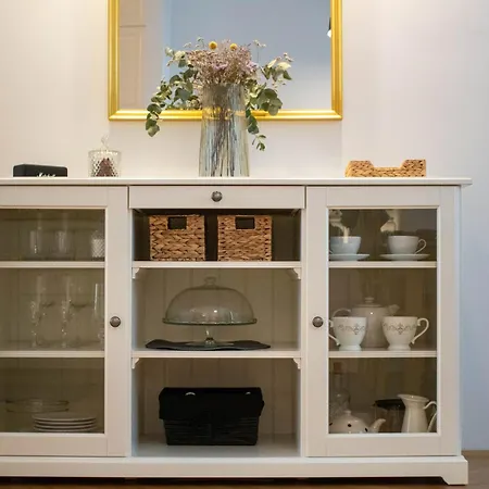 Apartment Jane's Place, Experience The Atmosphere Of A Historic & Free Parking