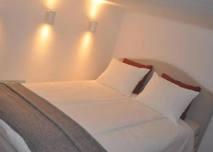 Jane's Place, Experience The Atmosphere Of A Historic & Free Parking Apartmán