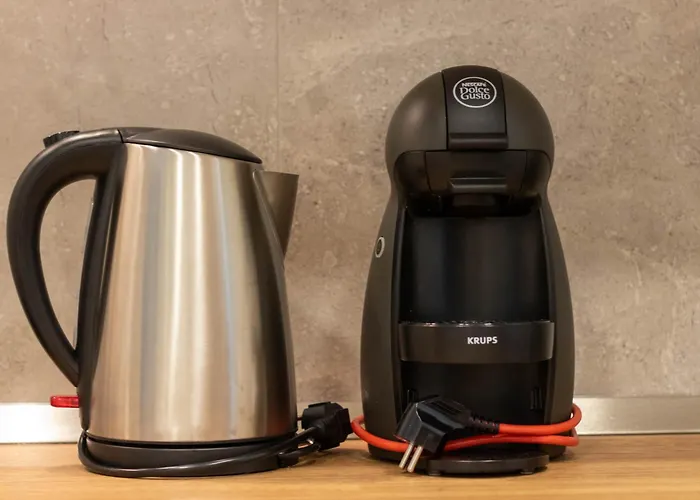 Jane's Place, Experience The Atmosphere Of A Historic & Free Parking